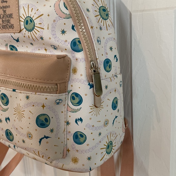 Bioworld Nightmare Before Christmas mini backpack - Picture 4 of 7